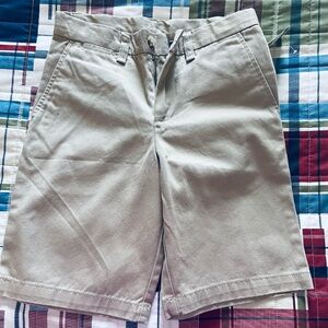 Ralph Lauren boys shorts size 7 NWT. Smoke free and pet free home.